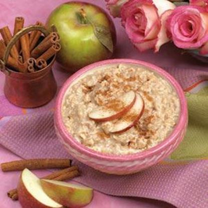 Picture of Oatmeal Apples and Cinnamon